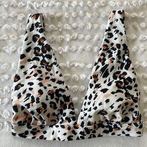 NWOT Leopard Bikini Top
